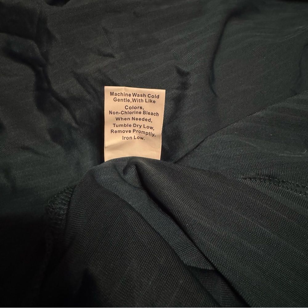 Sissyaki Velvet Formal Long Emerald Green Dress Ribbed Texture XL NWT - Picture 9 of 9